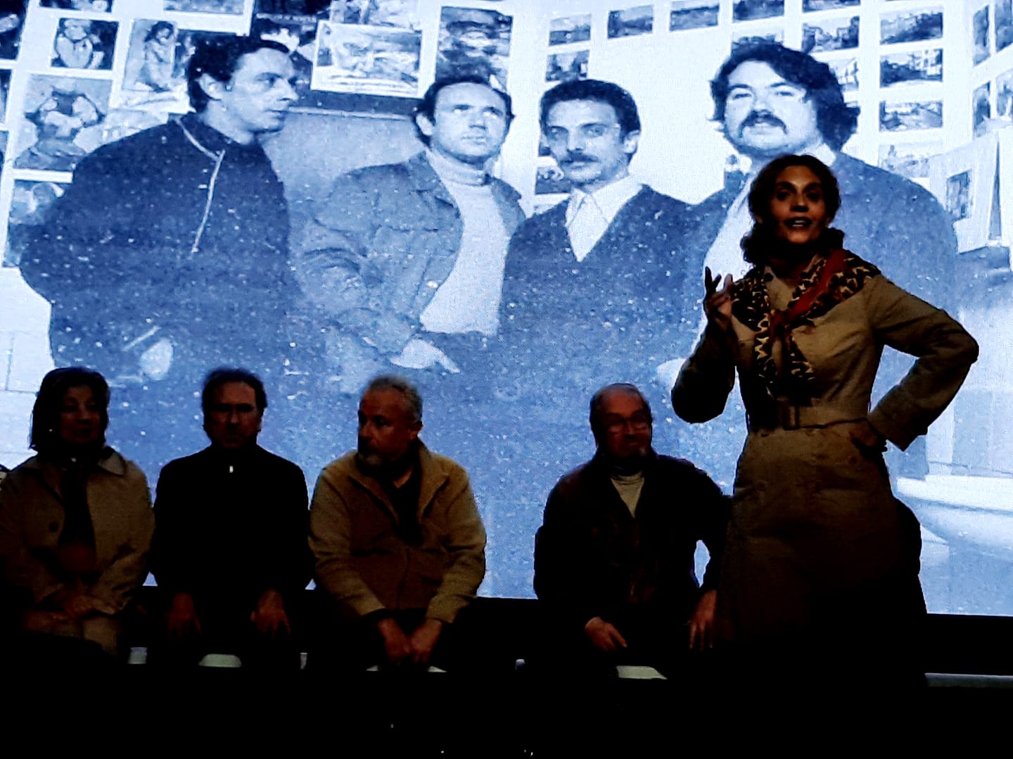 Inauguración Salon Mari Luz Nájera con la representación de "La caída de los oblatos"